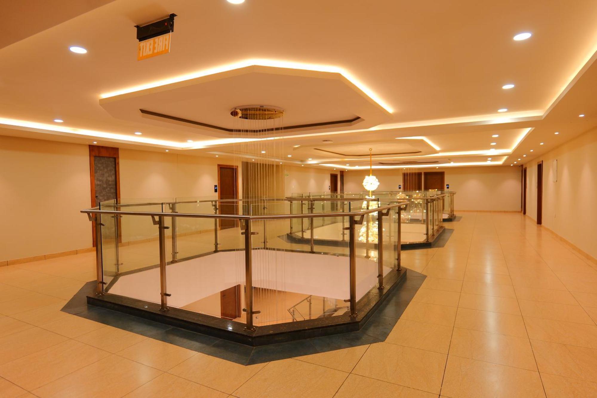 Kannangad Hotel Classico International מראה חיצוני תמונה