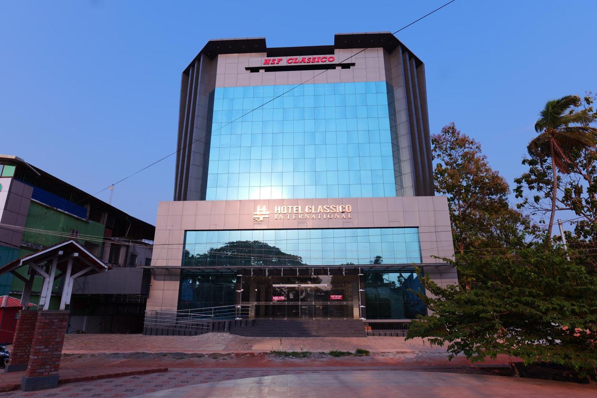 Kannangad Hotel Classico International מראה חיצוני תמונה