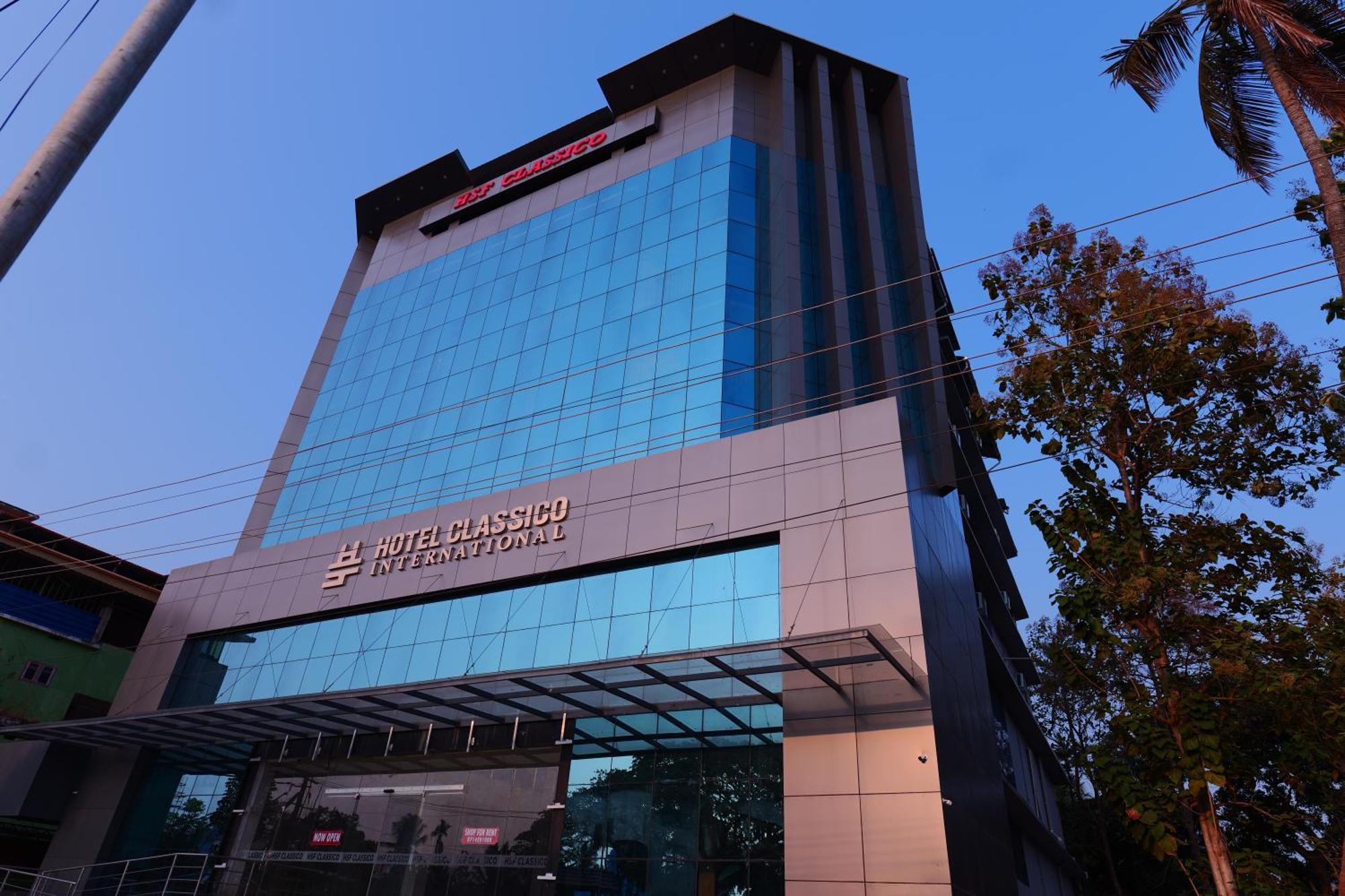 Kannangad Hotel Classico International מראה חיצוני תמונה