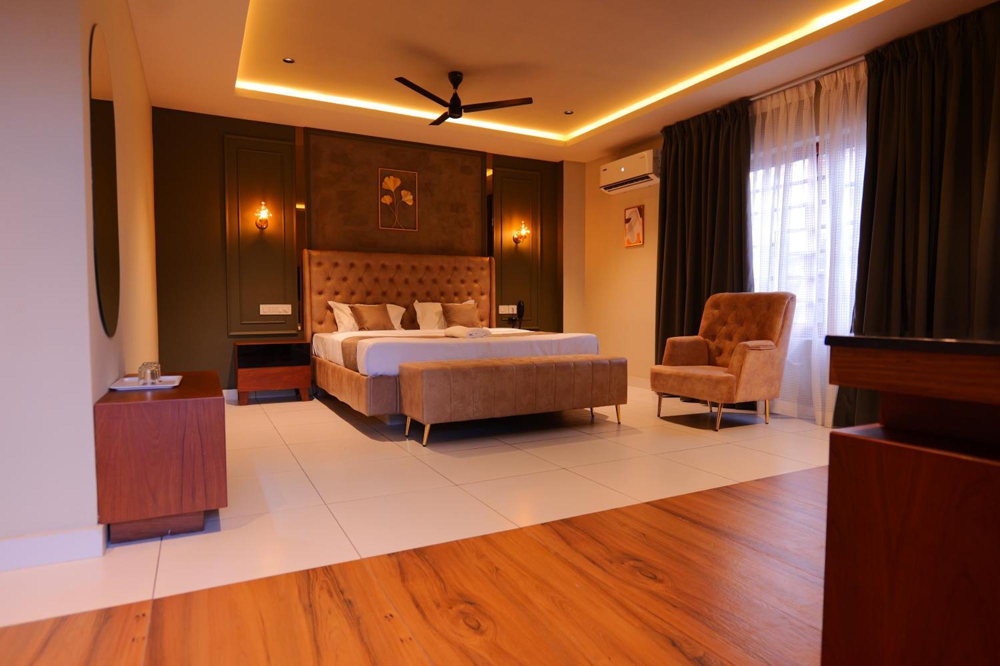 Kannangad Hotel Classico International מראה חיצוני תמונה